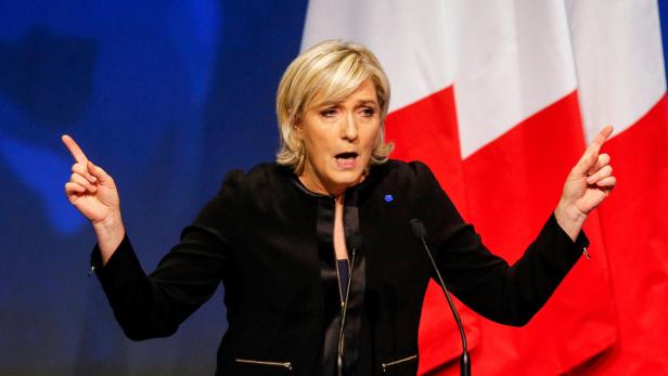 Trotz Affären holt Le Pen weiter auf
