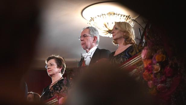 Trauer am Opernball: SPÖ und Präsident nur kurz dabei