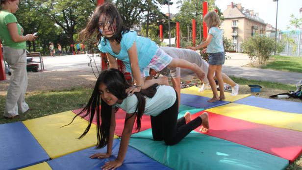 Akrobatik im Park