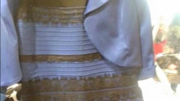 Ein blau-schwarz gestreiftes Kleid, das im Internet für Aufsehen sorgte.