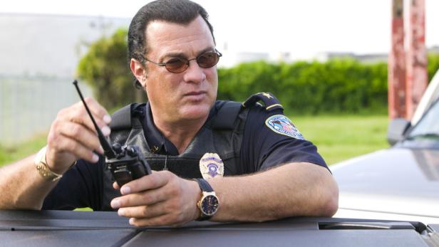 Seagal: Priester, Sheriff & Action-Star