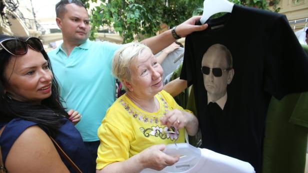 Einmal Putin mit Cocktail auf der Krim, bitte