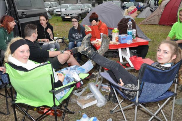 Frequency: Eindrücke vom Campingplatz