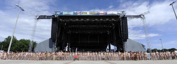 &ldquo;Naked Heart&rdquo; beim Frequency 2014 | kurier.at