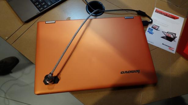 Lenovo Yoga 13: Überaus bewegliches Ultrabook