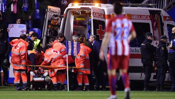 Atleticos Torres landete nach Sturz im Krankenhaus