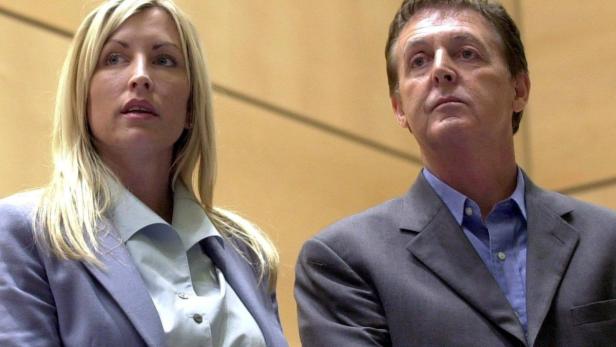 Paul McCartney und Heather Mills bei einer Gerichtsverhandlung.