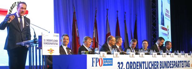 FPÖ-Parteitag: Strache mit 98,7 Prozent wiedergewählt