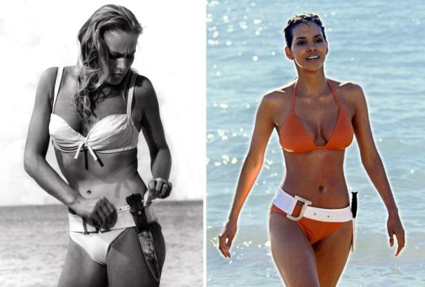 Zwei Frauen in Bikinis am Strand, beide mit einem Messer am Gürtel.