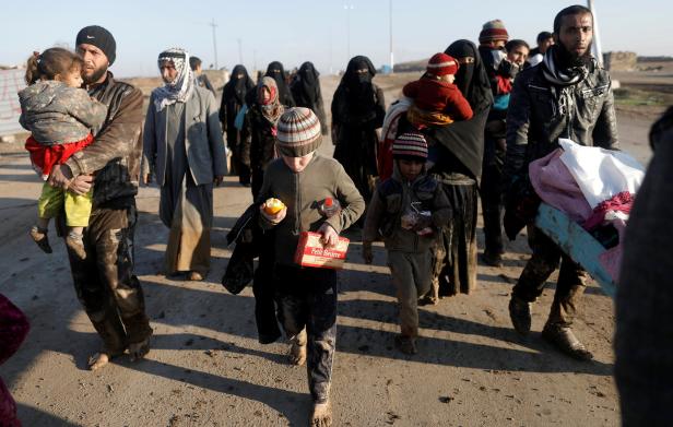 Giftgas-Verdacht bei Kämpfen um Mosul, 45.000 fliehen
