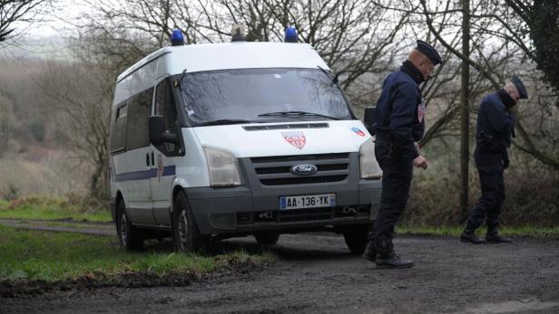 Frankreich: Vierköpfige Familie mit Brechstange getötet