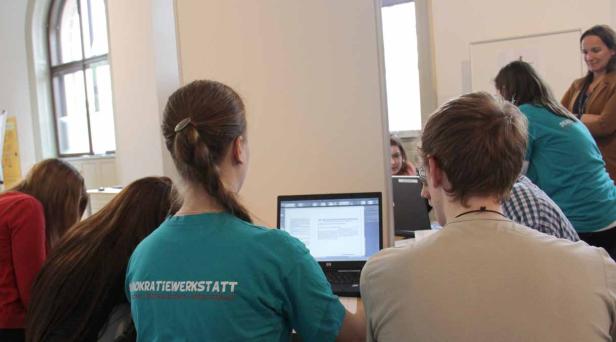 ... von der Arbeit in der Demokratie-Werkstatt
