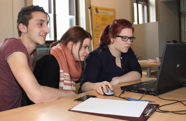 ... von der Arbeit in der Demokratie-Werkstatt