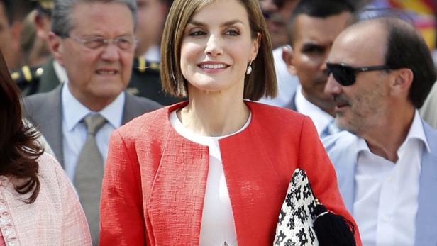 Lockere Königin Letizia: Ohne Felipe in Honduras