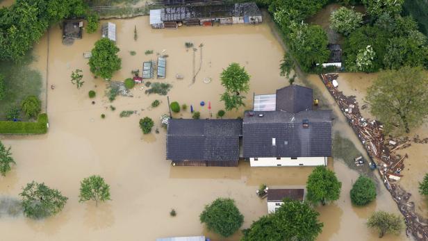 Überflutungen in Bayern: Fünf Tote, vier Personen vermisst
