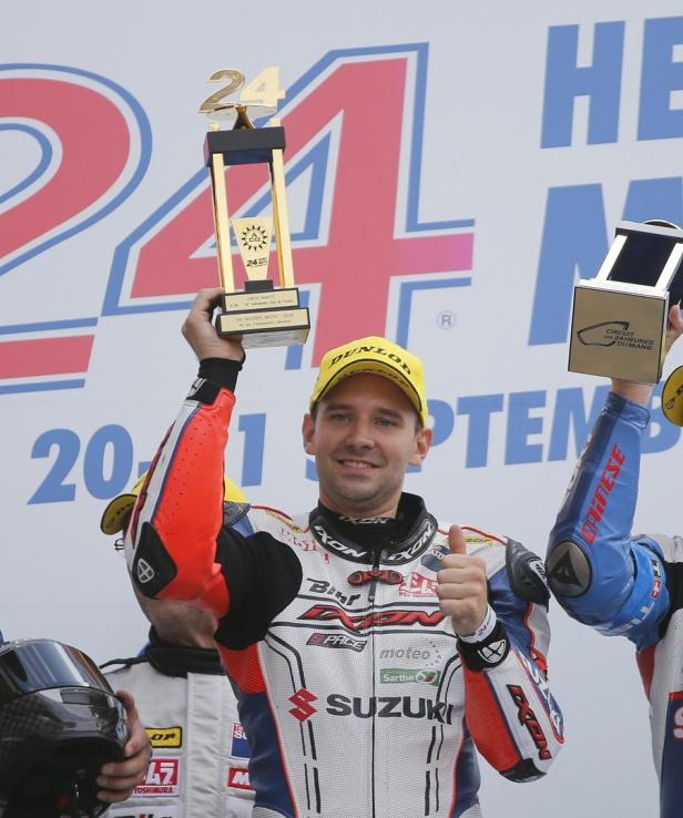 Suzuki riders Nigon, Delhalle and Philippe, all of