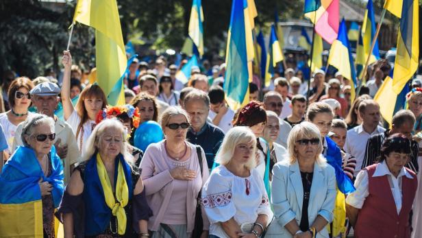 Poroschenko macht Weg für Neuwahlen frei