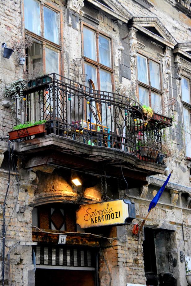 Budapest feiert in Abrisshäusern