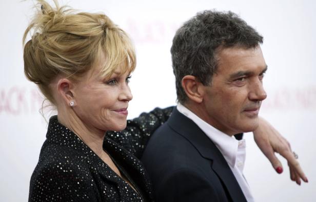 Melanie Griffith schminkt ihr Liebes-Tattoo weg