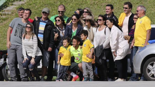 Der WM-Gastgeber im Fußballfieber