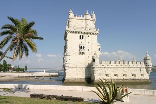Der Torre de Belém, ein historisches Festungswerk in Lissabon, Portugal.