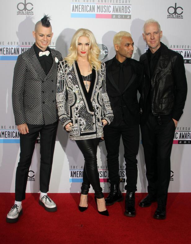 Die Band No Doubt posiert auf dem roten Teppich der American Music Awards 2012.