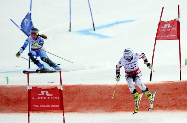 Zwei Skirennläuferinnen während eines Slalomrennens in Vail-Beaver Creek.