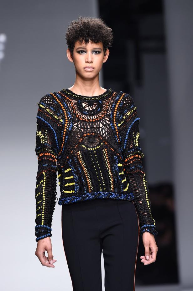 Versace: Viel Haut und weniger Size Zero