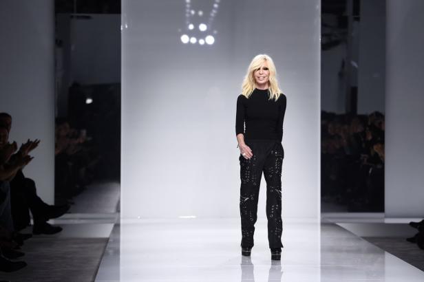 Versace: Viel Haut und weniger Size Zero