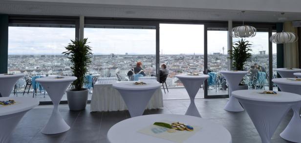 Hammerhai Und Dach Cafe Haus Des Meeres Aufgestockt Kurier At