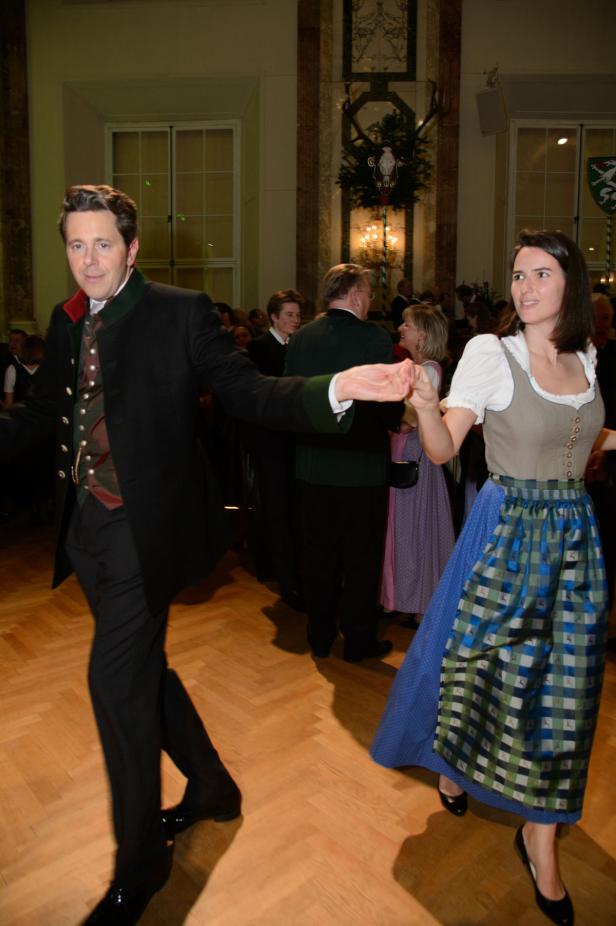 Jägerball 2016: Diese Dirndl trugen die Promi-Ladys