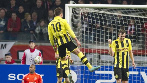 Mario Götze von Borussia Dortmund jubelt nach einem Tor.