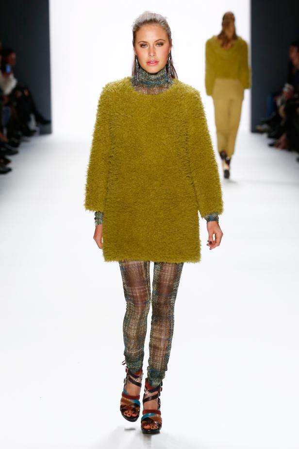 Riani: Ethno-Prinzessinnen in edlem Tweed