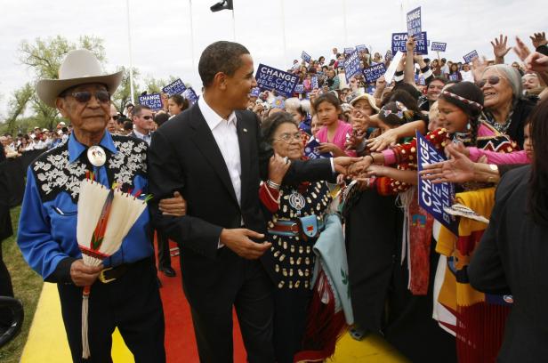 Obama besucht Indianer-Reservat