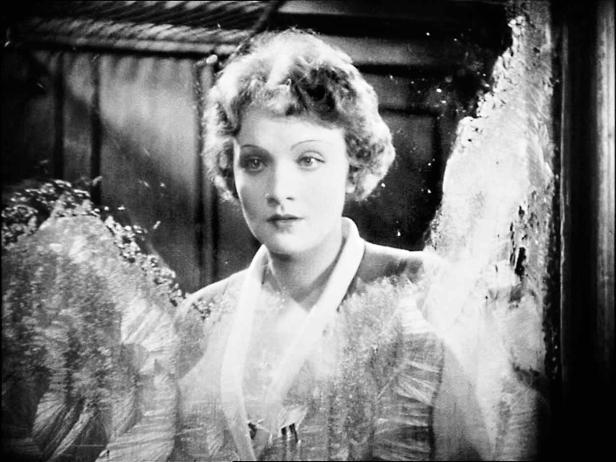 Marlene Dietrich in einer Szene aus dem Film „Shanghai Express“.