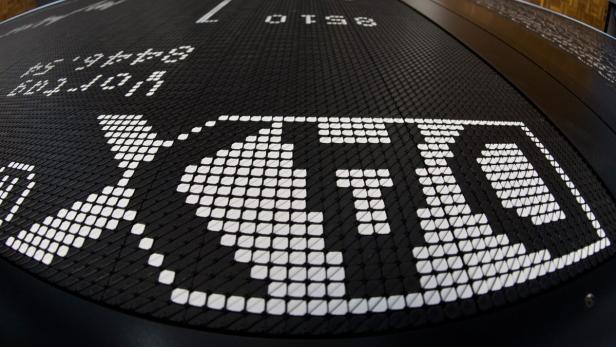 Nahaufnahme einer Anzeigetafel der Frankfurter Wertpapierbörse (FWB).