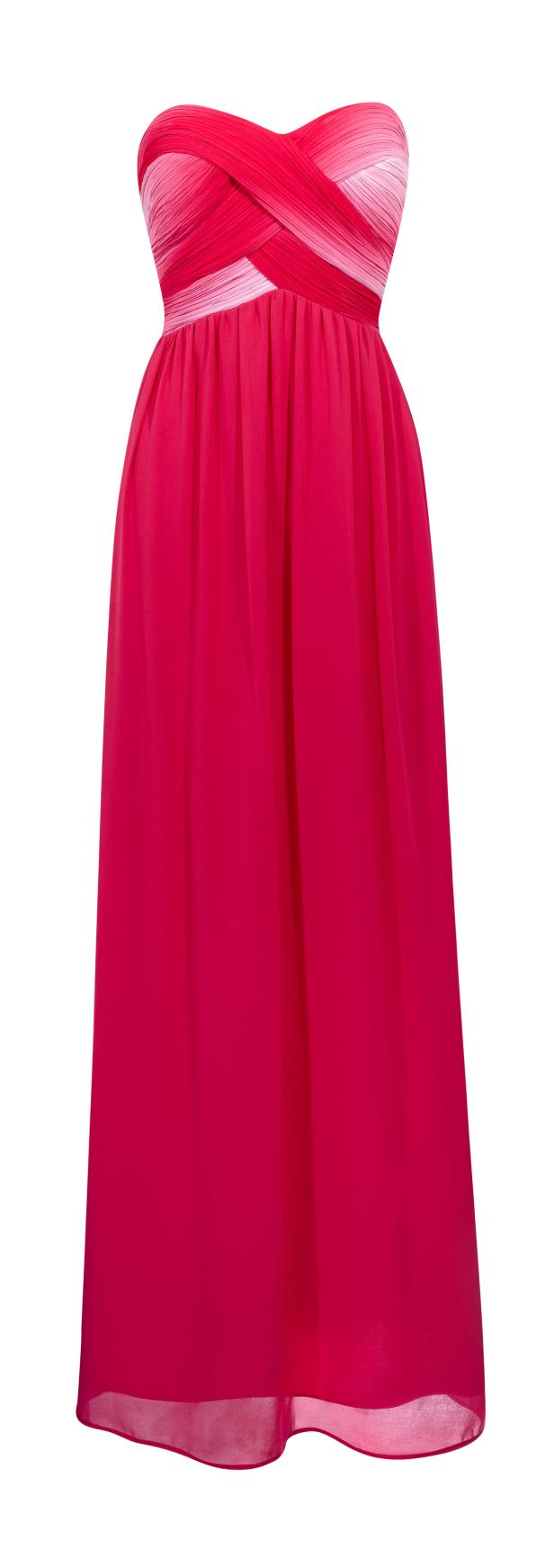 Ein trägerloses, langes, pinkfarbenes Kleid.