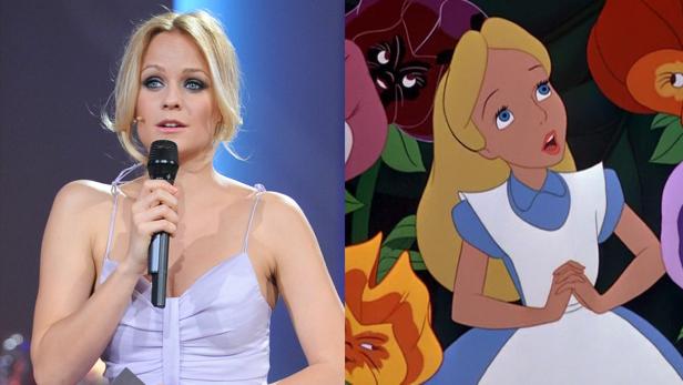 Ein geteiltes Bild: Links eine Frau mit Mikrofon, rechts Alice aus dem Film „Alice im Wunderland“.