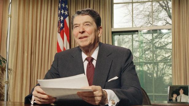 Von Sharif bis Reagan: Prominente, die an Alzheimer litten