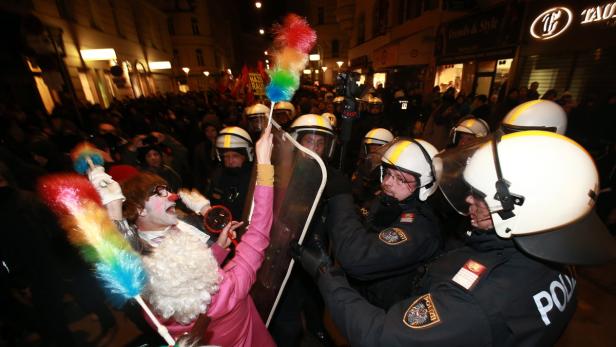 Tausende demonstrierten gegen Akademikerball