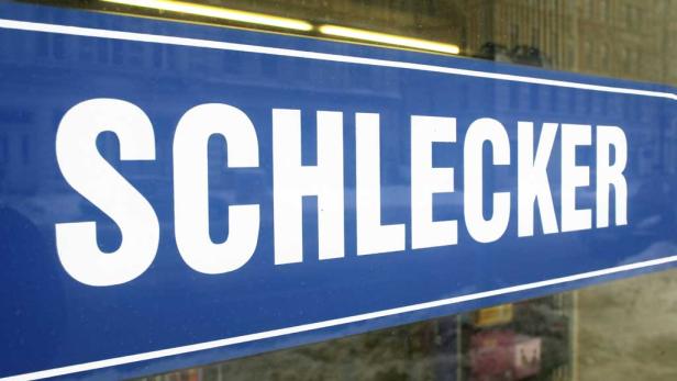 Das Schild einer ehemaligen Schlecker-Filiale.