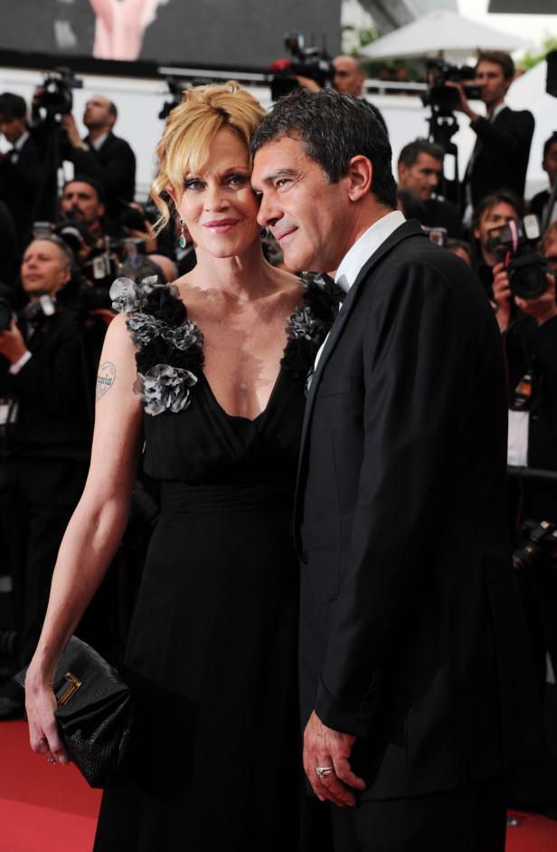 Melanie Griffith schminkt ihr Liebes-Tattoo weg