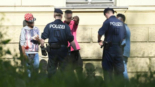 Großaktion gegen Dealer in Wien: 11 Personen in Haft