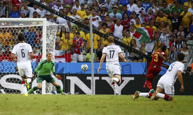 Klose rettet Deutschland und zieht mit Ronaldo gleich