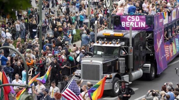 Christopher Street Day: Halbe Million feiert in Berlin