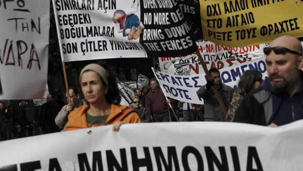 Griechenland im Streik, Brandsätze in Athen