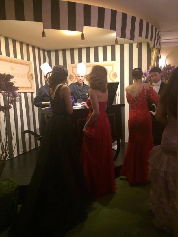 Opernball abseits des Glamours
