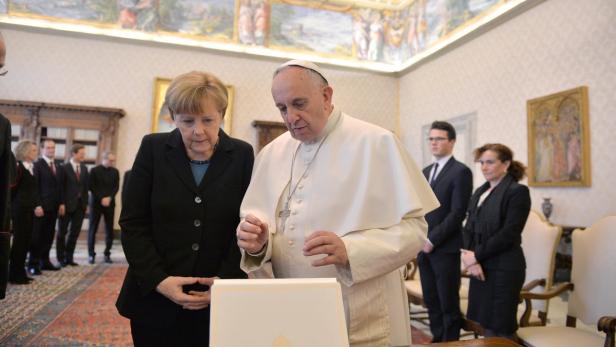 Angela Merkel trifft Papst Franziskus im Vatikan.