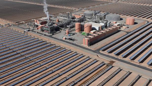 Solarkraftwerk am Rande der Sahara geht in Betrieb