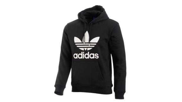 Ein schwarzer Adidas-Kapuzenpullover mit weißem Logo auf weißem Hintergrund.